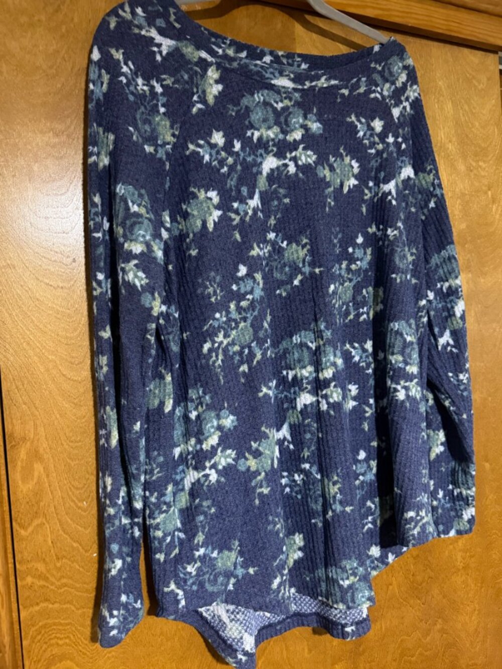 Peace & Pearls Waffle Knit Top Womens XL Blue Floral Long Sleeve Thermal Tunic